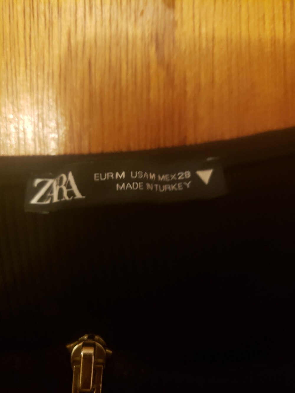 Zara Bundle: Shorts Off Black Size 4 & Medium Bodycon Dress & Medium Crop Top - Picture 11 of 11